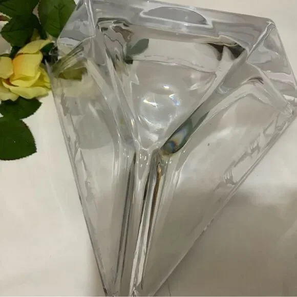 Vintage Mikasa triangular Vase Safari Animals Etched Around The topretired 8lb